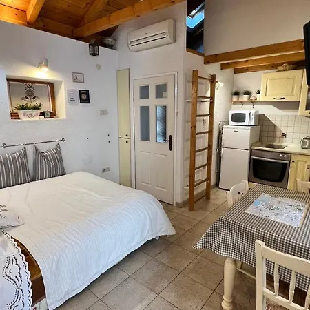 アパート Karlo *